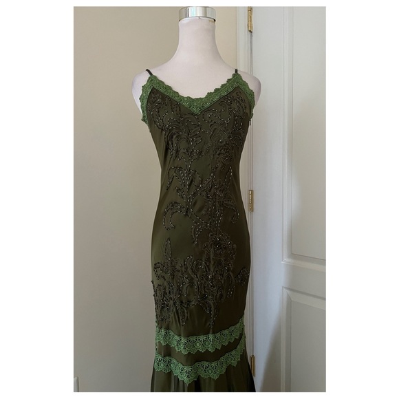 Sue Wong Elegant Olive Green Beaded Evening Gown - Picture 7 of 14